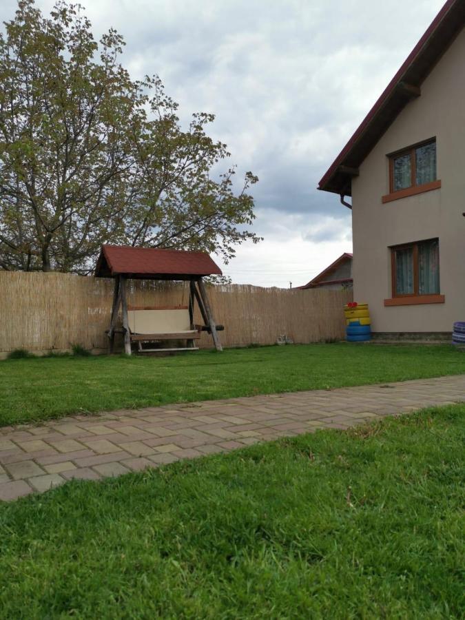 Vila de vacanta Curtea de Argeş Exterior foto